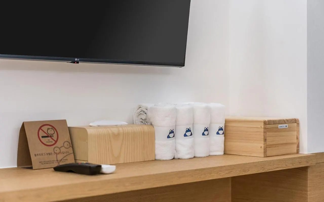 Bluefrog Hotel Incheon South Korea