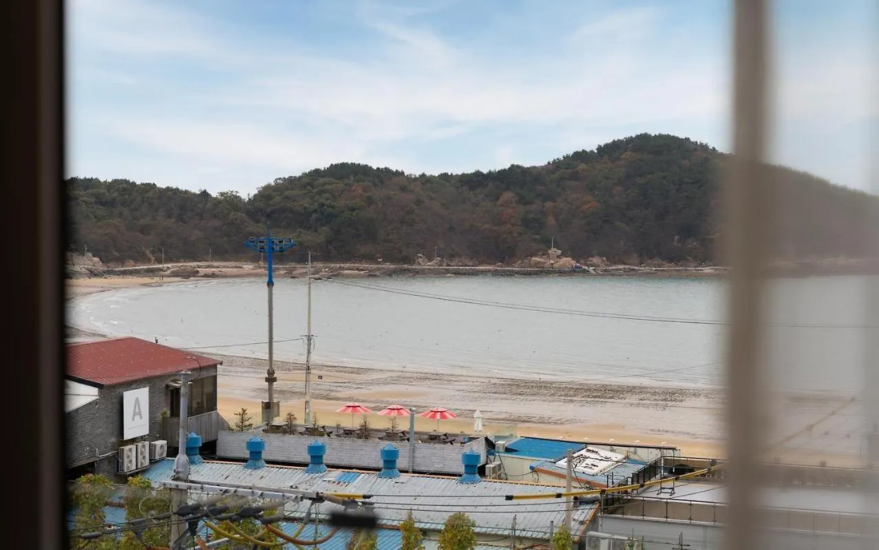 Bluefrog Hotel Incheon