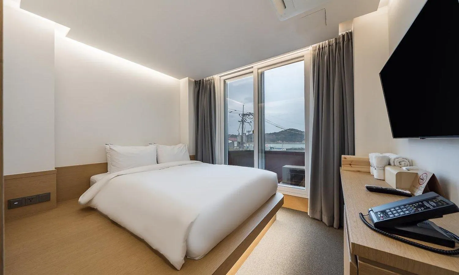Bluefrog Hotel Incheon South Korea