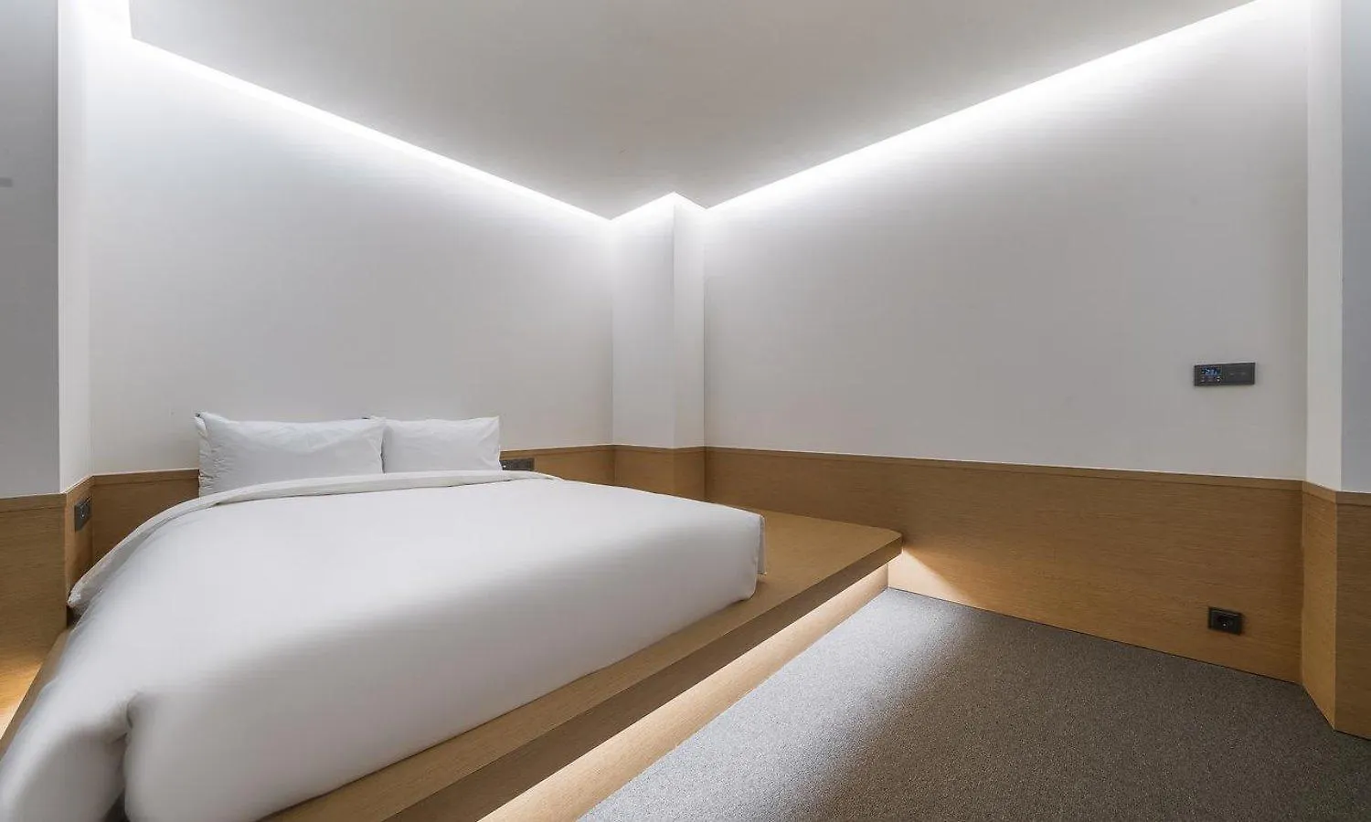 Bluefrog Hotel Incheon 0*,
