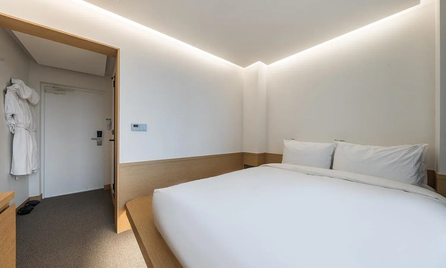 Bluefrog Hotel Incheon South Korea