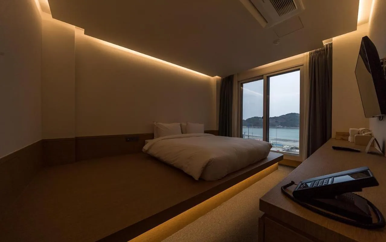 Bluefrog Hotel Incheon