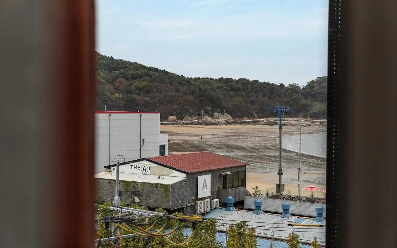 Bluefrog Hotel Incheon